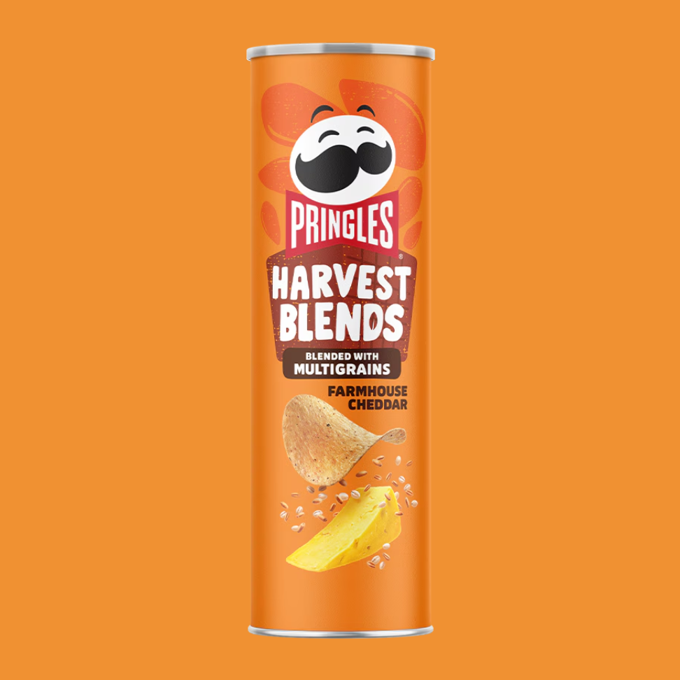 Pringles Harvest Blends Farmhouse Cheddar (158g)